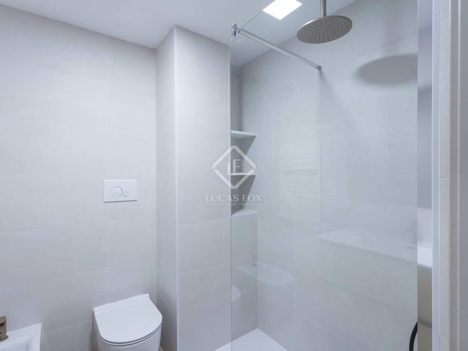 3 quarto Apartamento para arrendar em Valencia cidade - 2 700 € (Ref: 7626106)