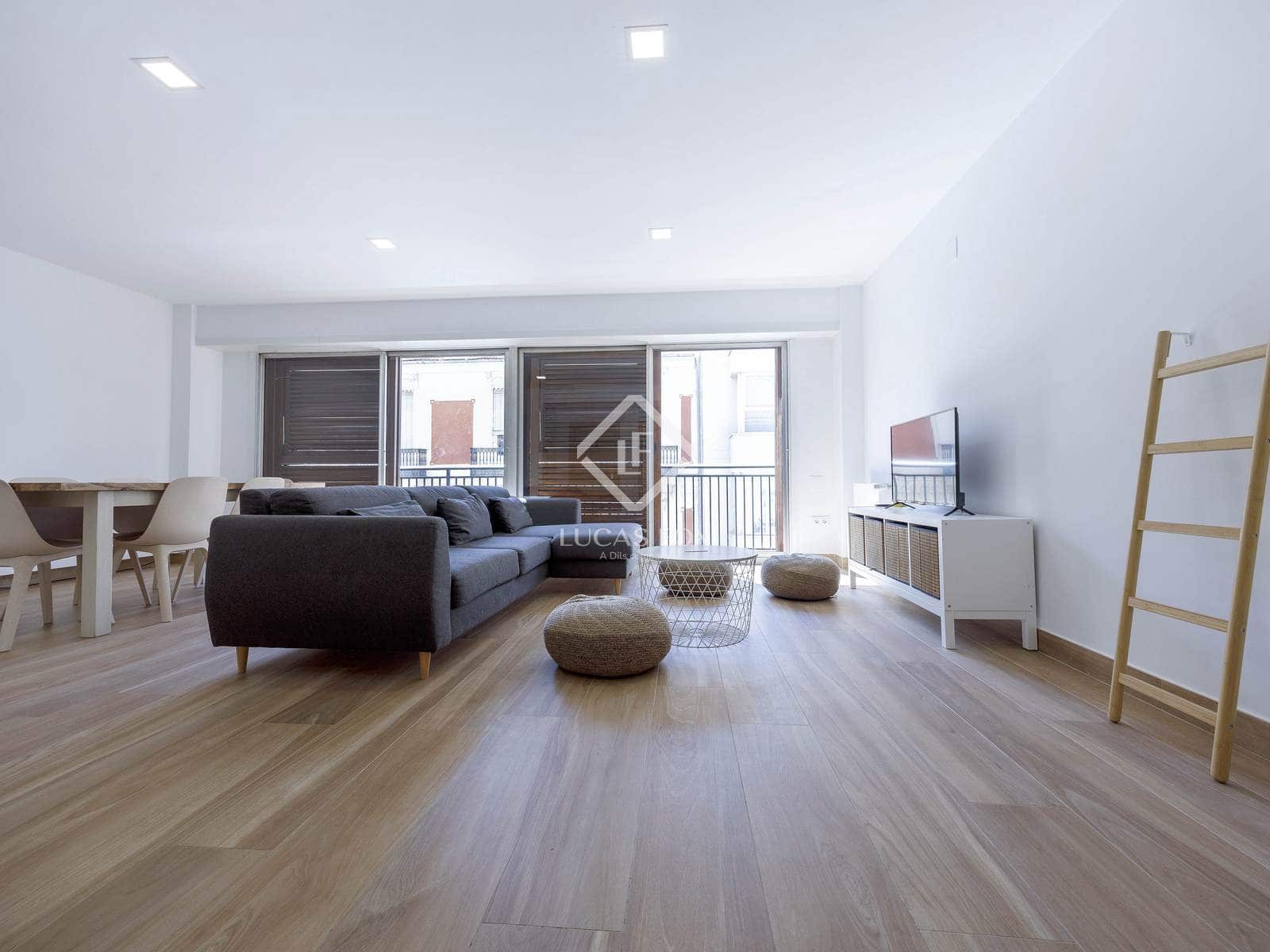 3 quarto Apartamento para arrendar em Valencia cidade - 2 700 € (Ref: 7626106)