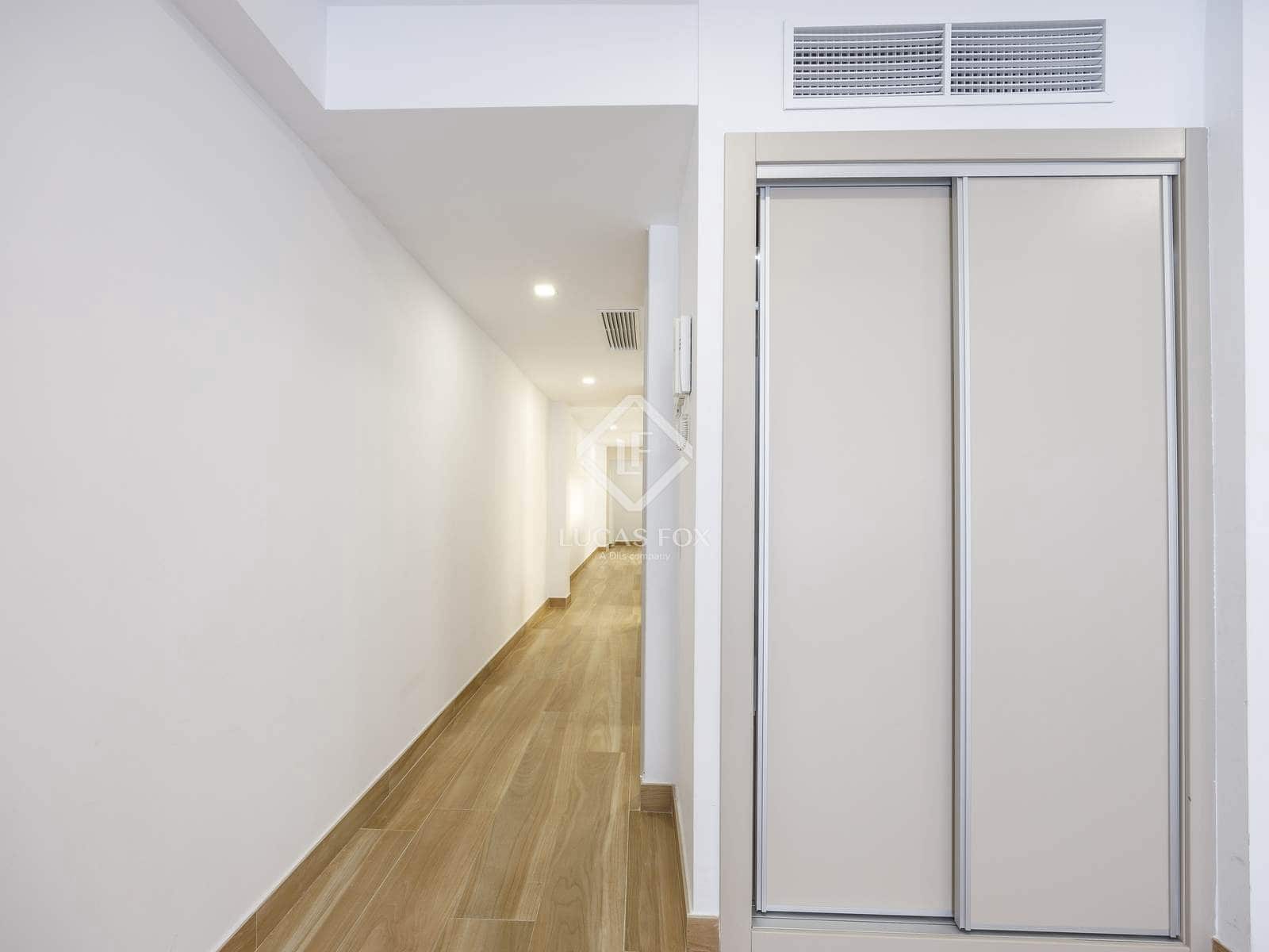 3 quarto Apartamento para arrendar em Valencia cidade - 2 700 € (Ref: 7626106)