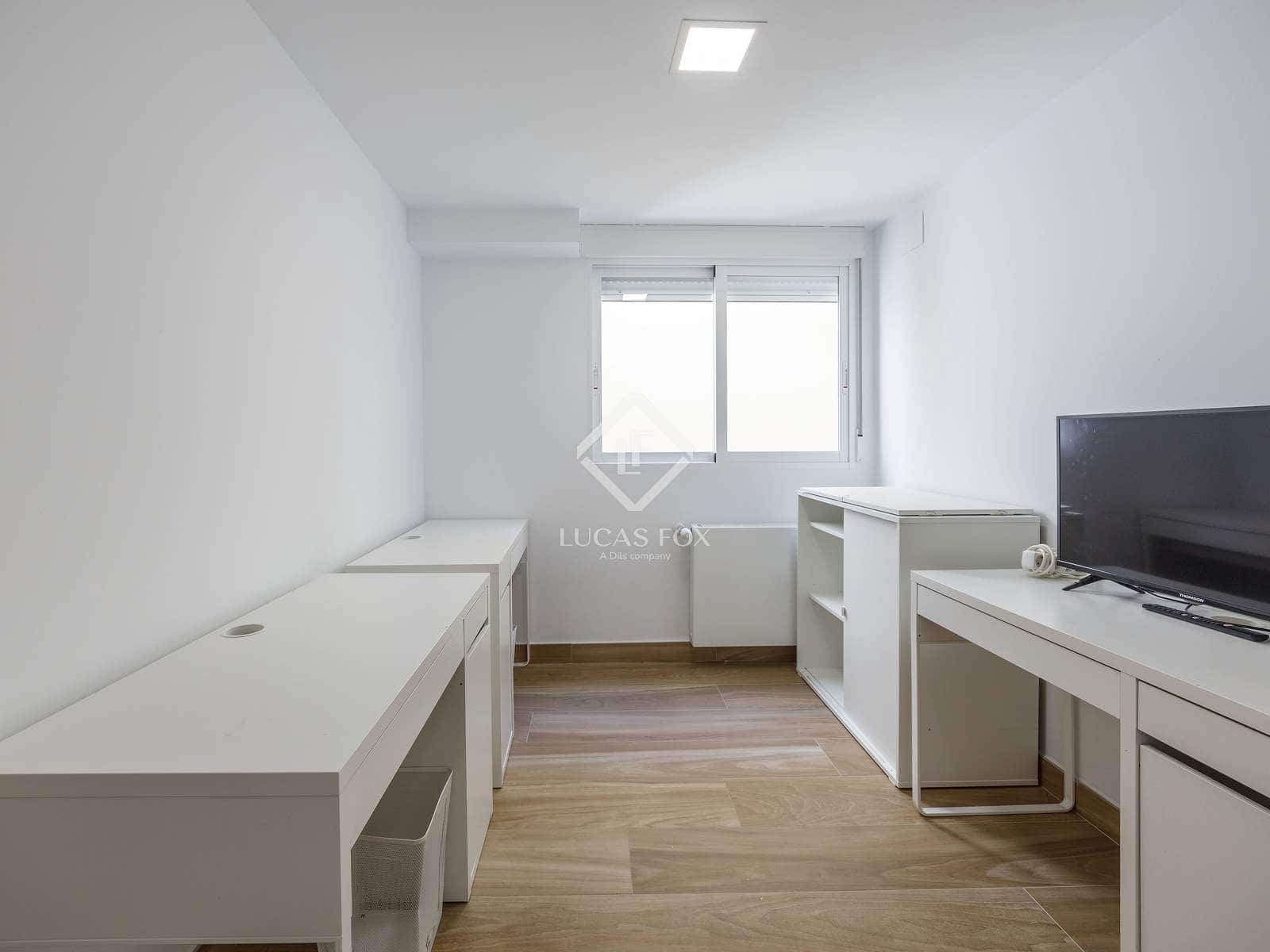 3 quarto Apartamento para arrendar em Valencia cidade - 2 700 € (Ref: 7626106)