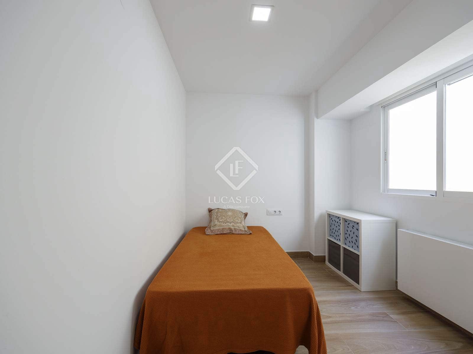 3 quarto Apartamento para arrendar em Valencia cidade - 2 700 € (Ref: 7626106)