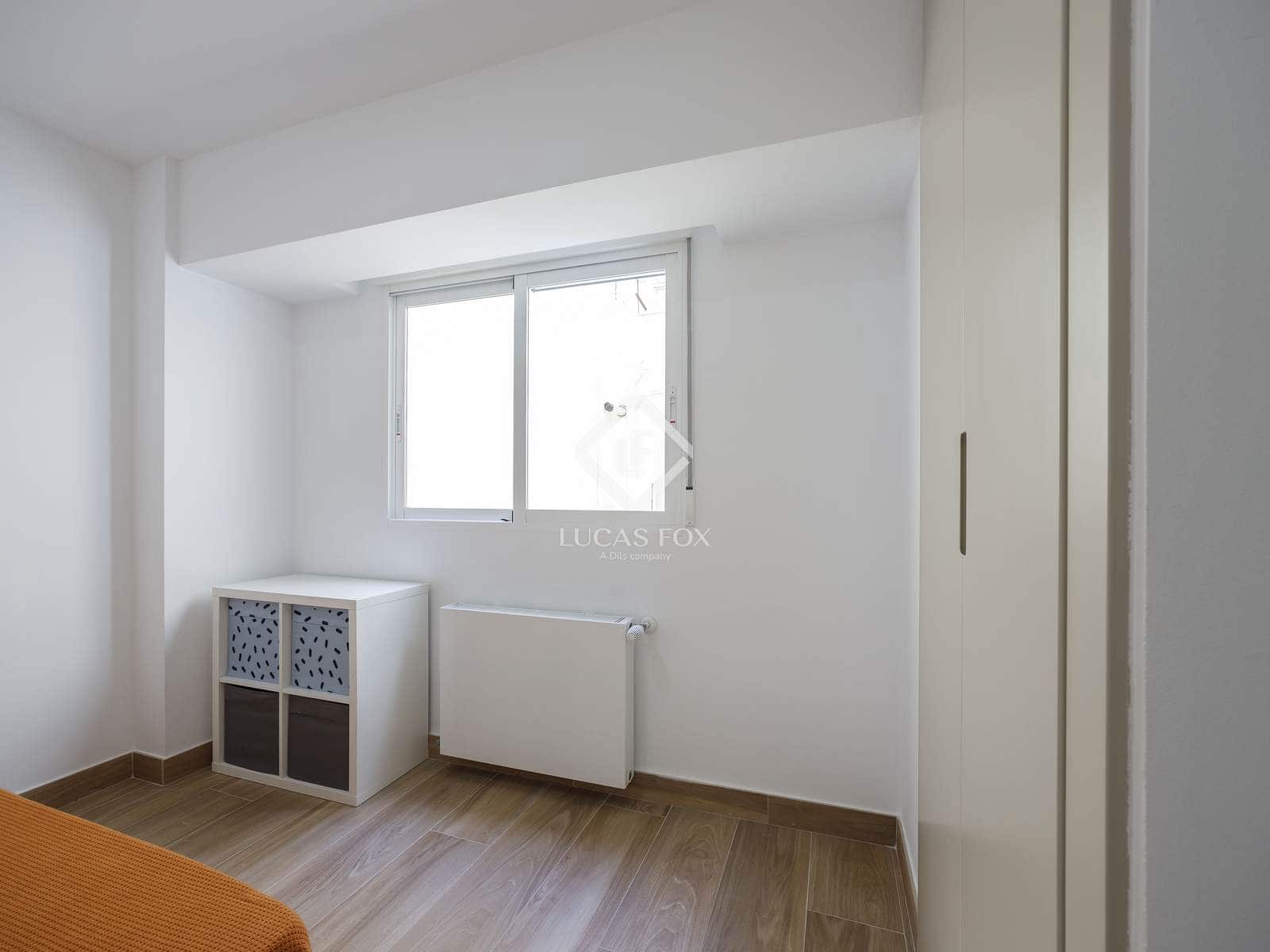 3 quarto Apartamento para arrendar em Valencia cidade - 2 700 € (Ref: 7626106)