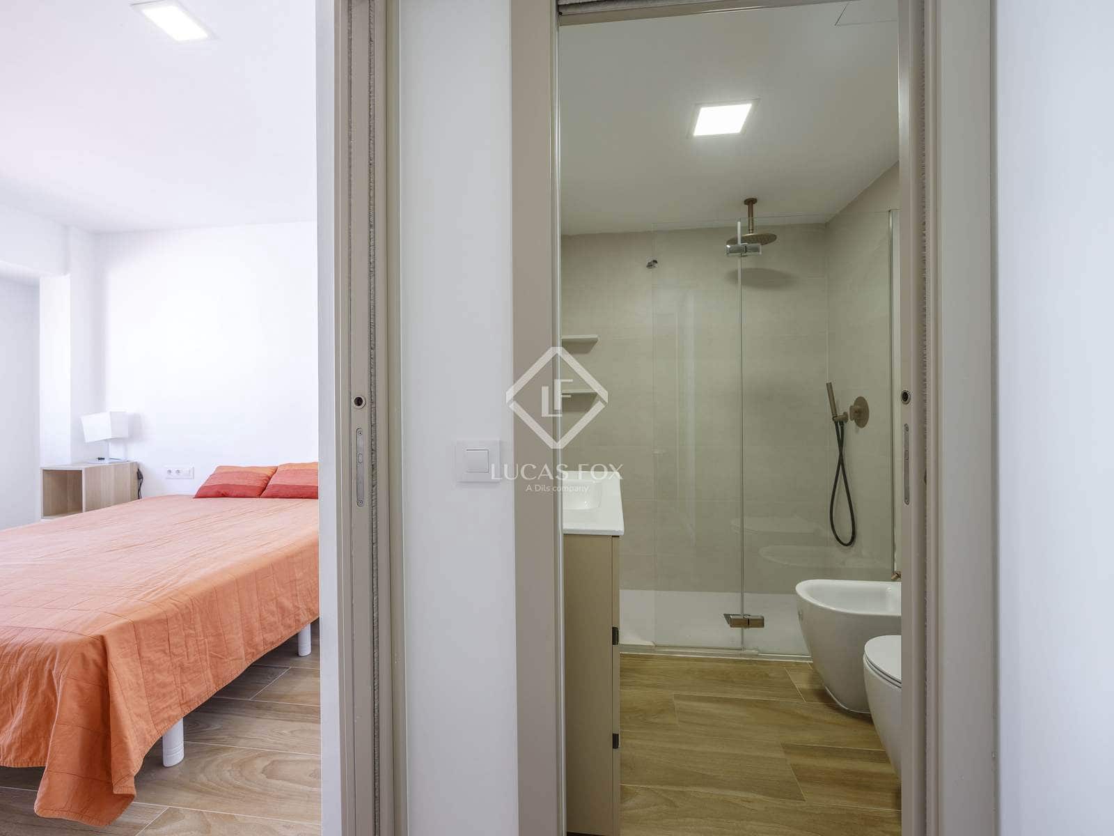 3 quarto Apartamento para arrendar em Valencia cidade - 2 700 € (Ref: 7626106)