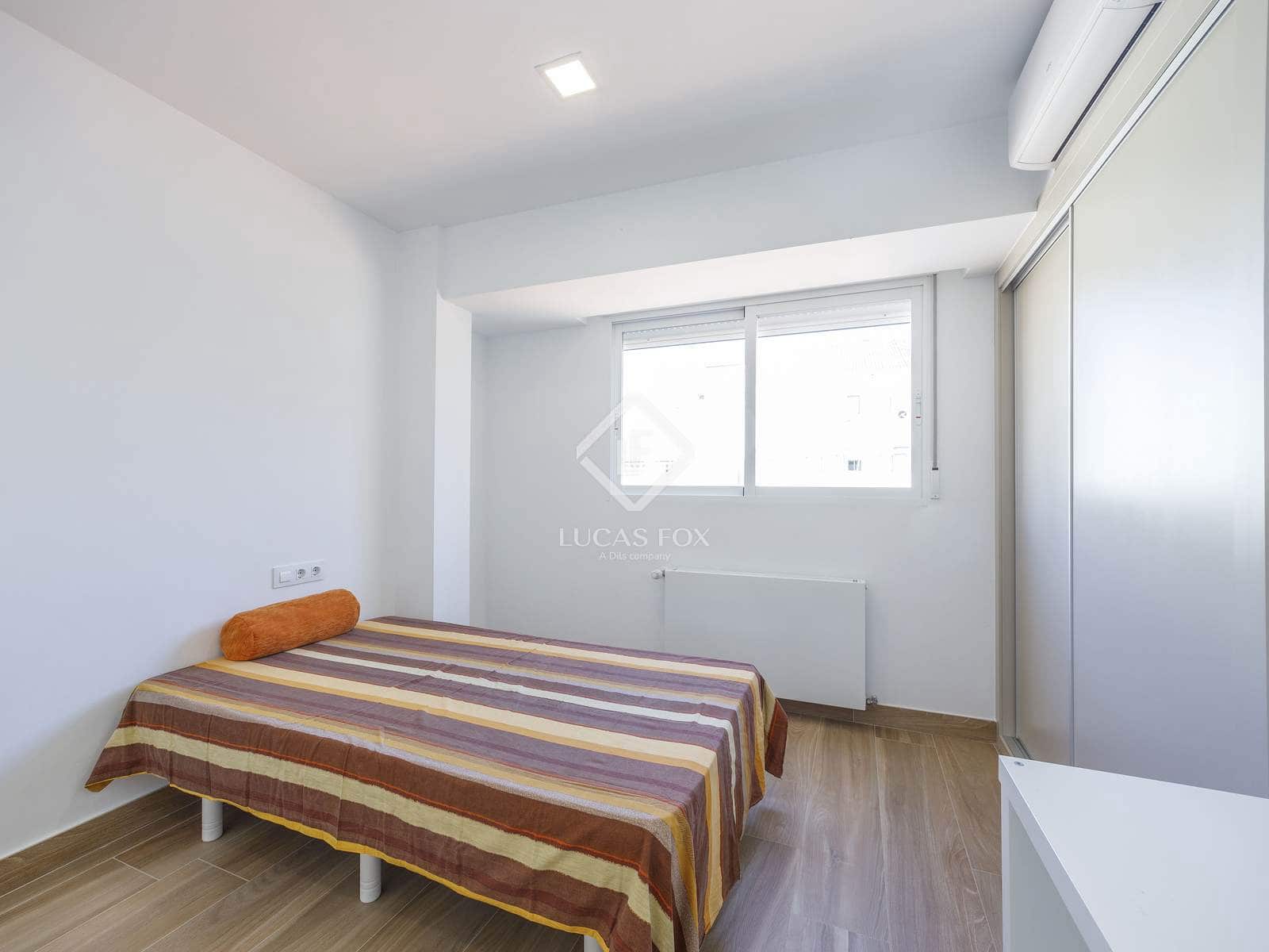 3 quarto Apartamento para arrendar em Valencia cidade - 2 700 € (Ref: 7626106)