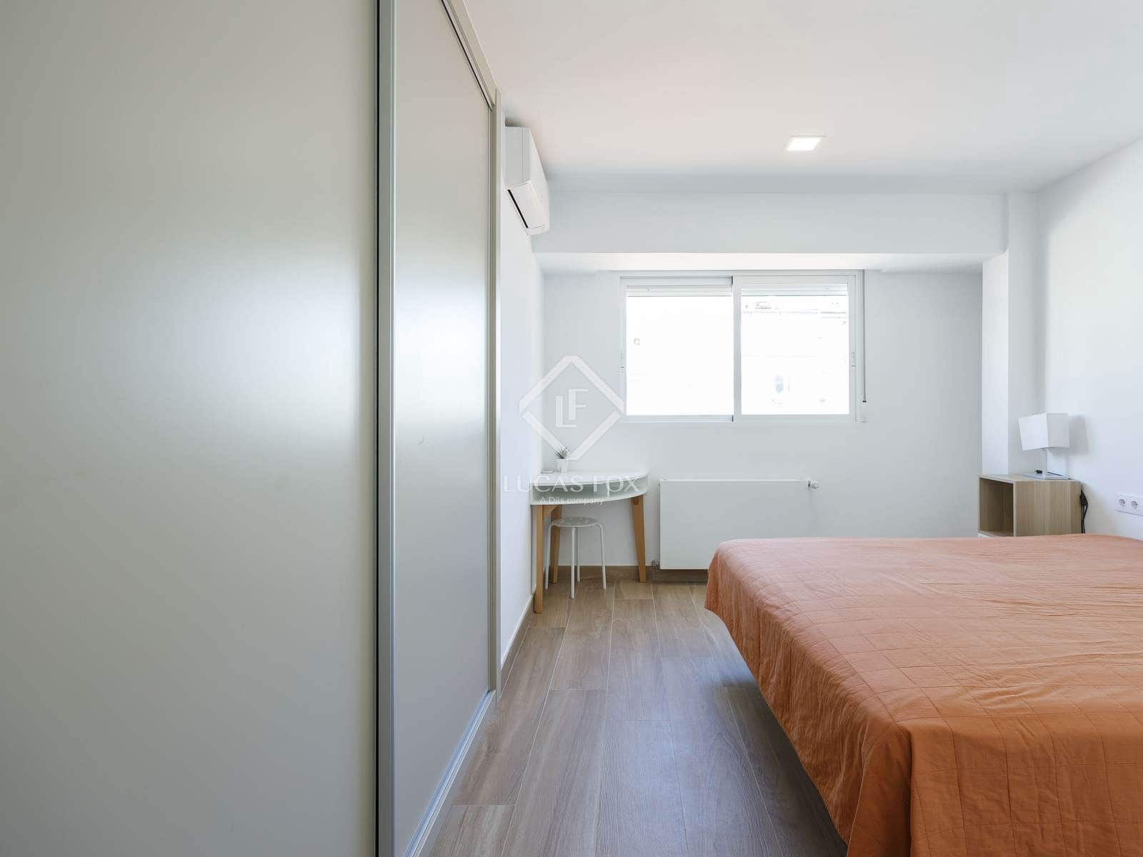 3 quarto Apartamento para arrendar em Valencia cidade - 2 700 € (Ref: 7626106)