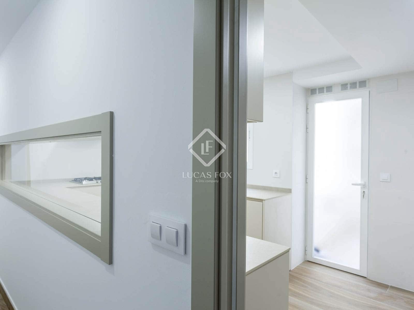 3 quarto Apartamento para arrendar em Valencia cidade - 2 700 € (Ref: 7626106)