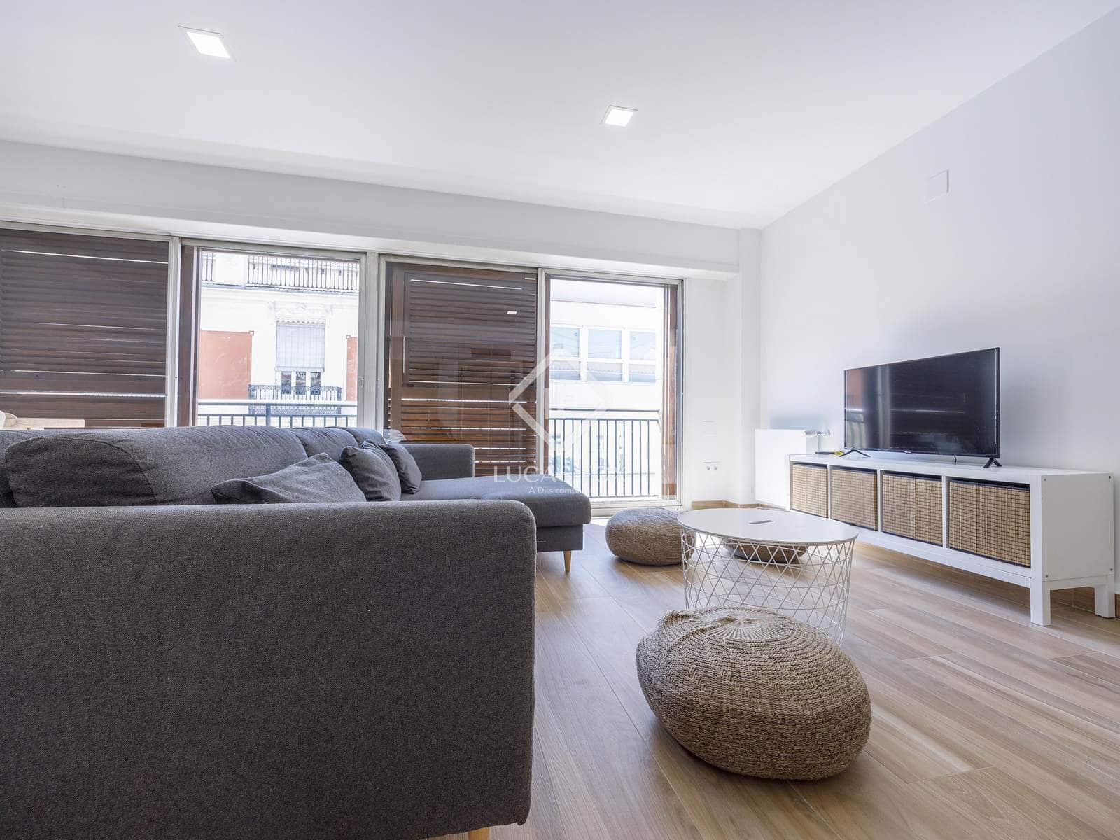 3 quarto Apartamento para arrendar em Valencia cidade - 2 700 € (Ref: 7626106)