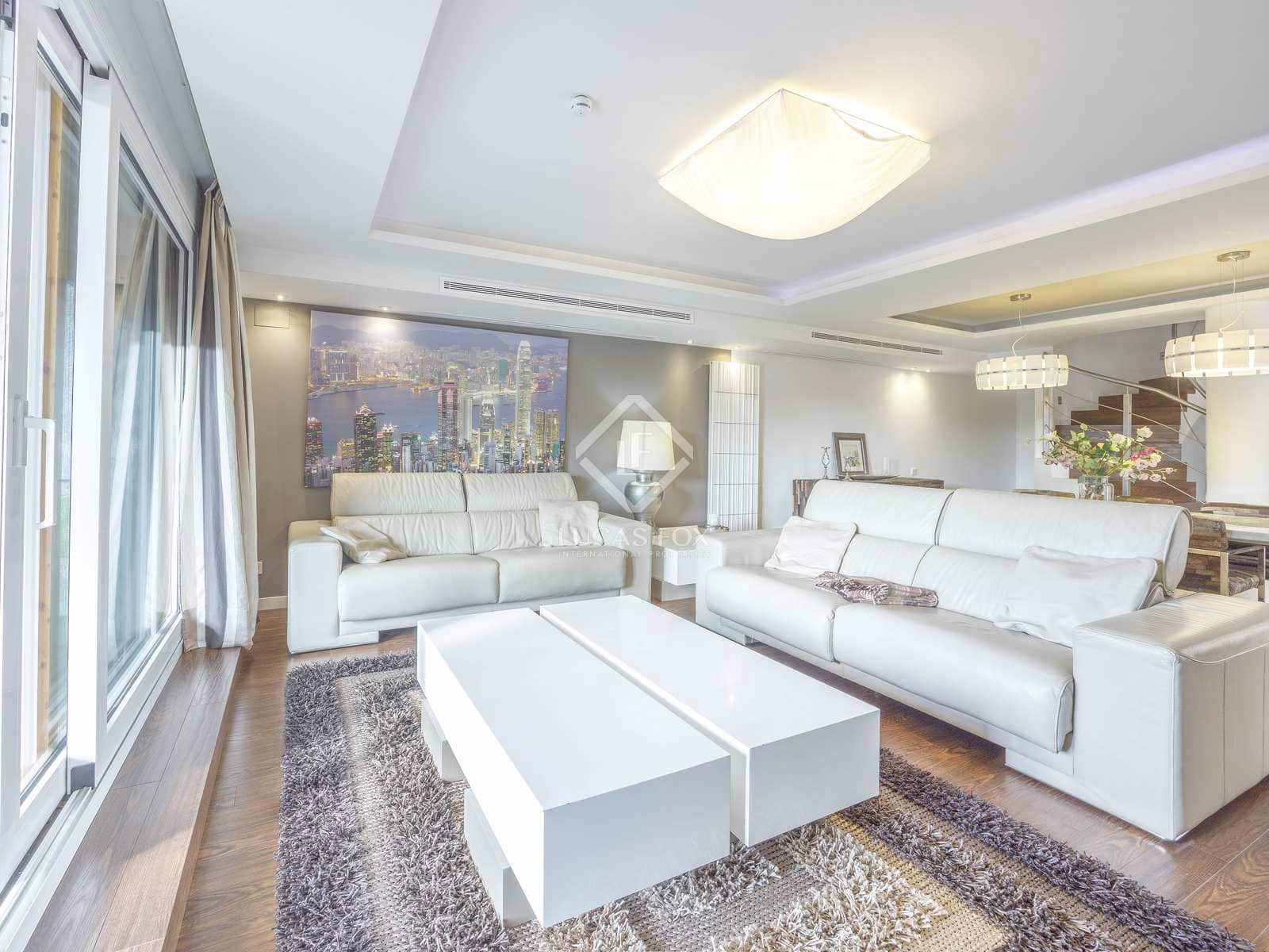 Villa/Maison de 4 chambres à louer à Betera avec garage - 3 500 € (Ref: 7638505)