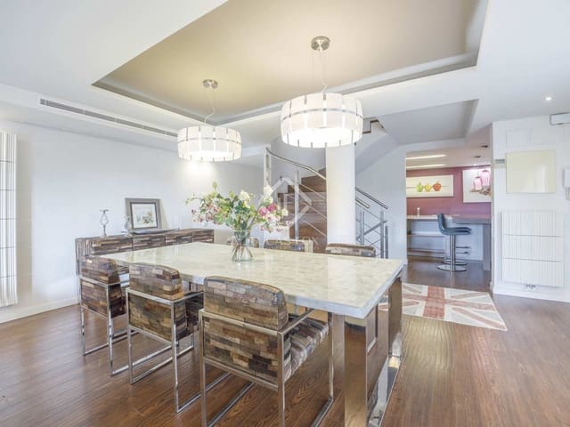 Villa/Maison de 4 chambres à louer à Bétera avec garage - 3 500 € (Ref: 7638505)