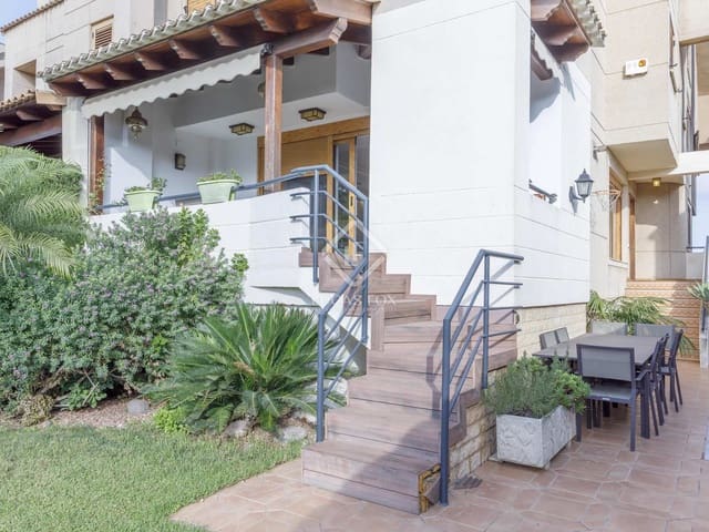 Villa/Maison de 4 chambres à louer à Bétera avec garage - 3 500 € (Ref: 7638505)