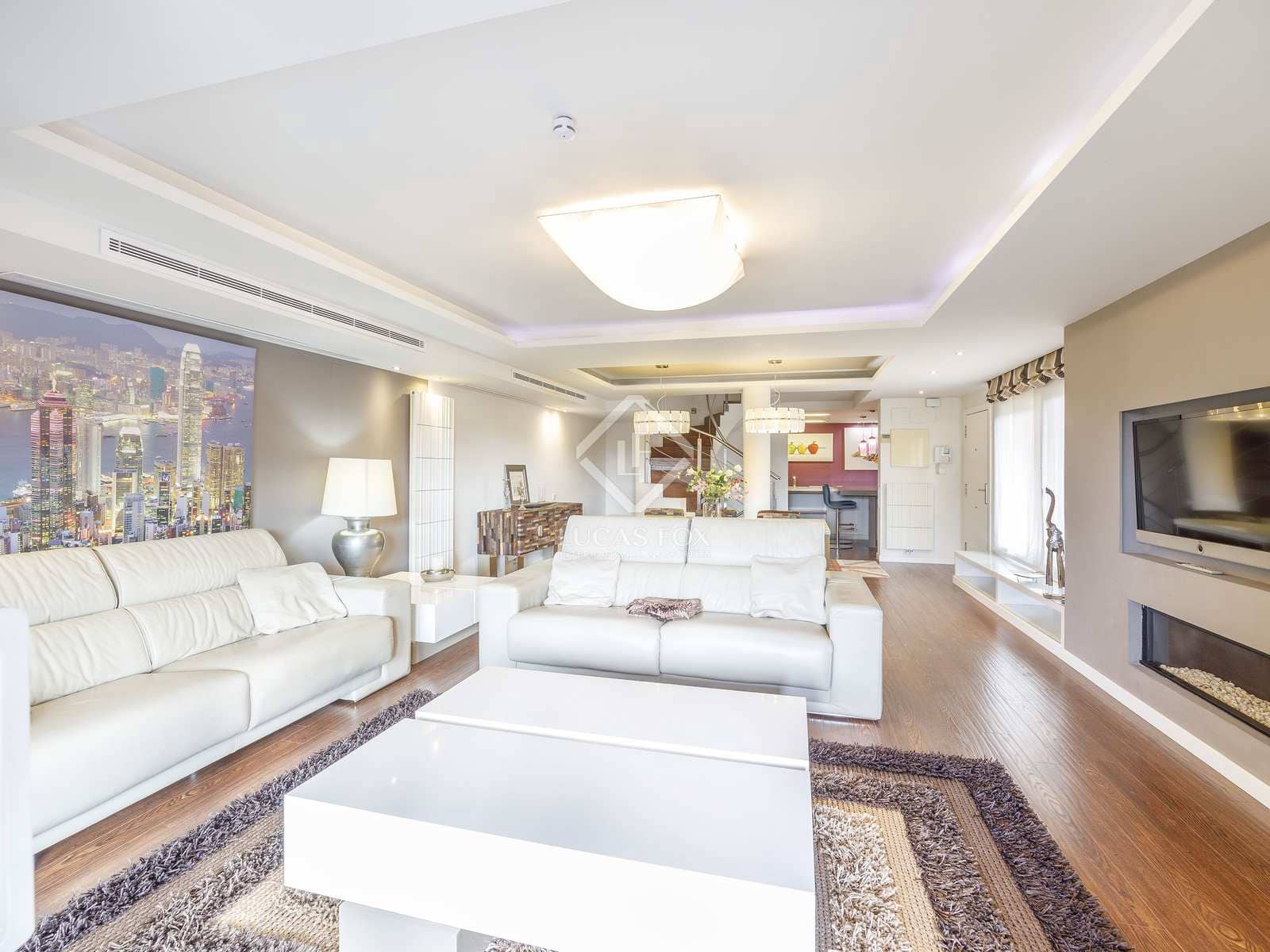 Villa/Maison de 4 chambres à louer à Betera avec garage - 3 500 € (Ref: 7638505)