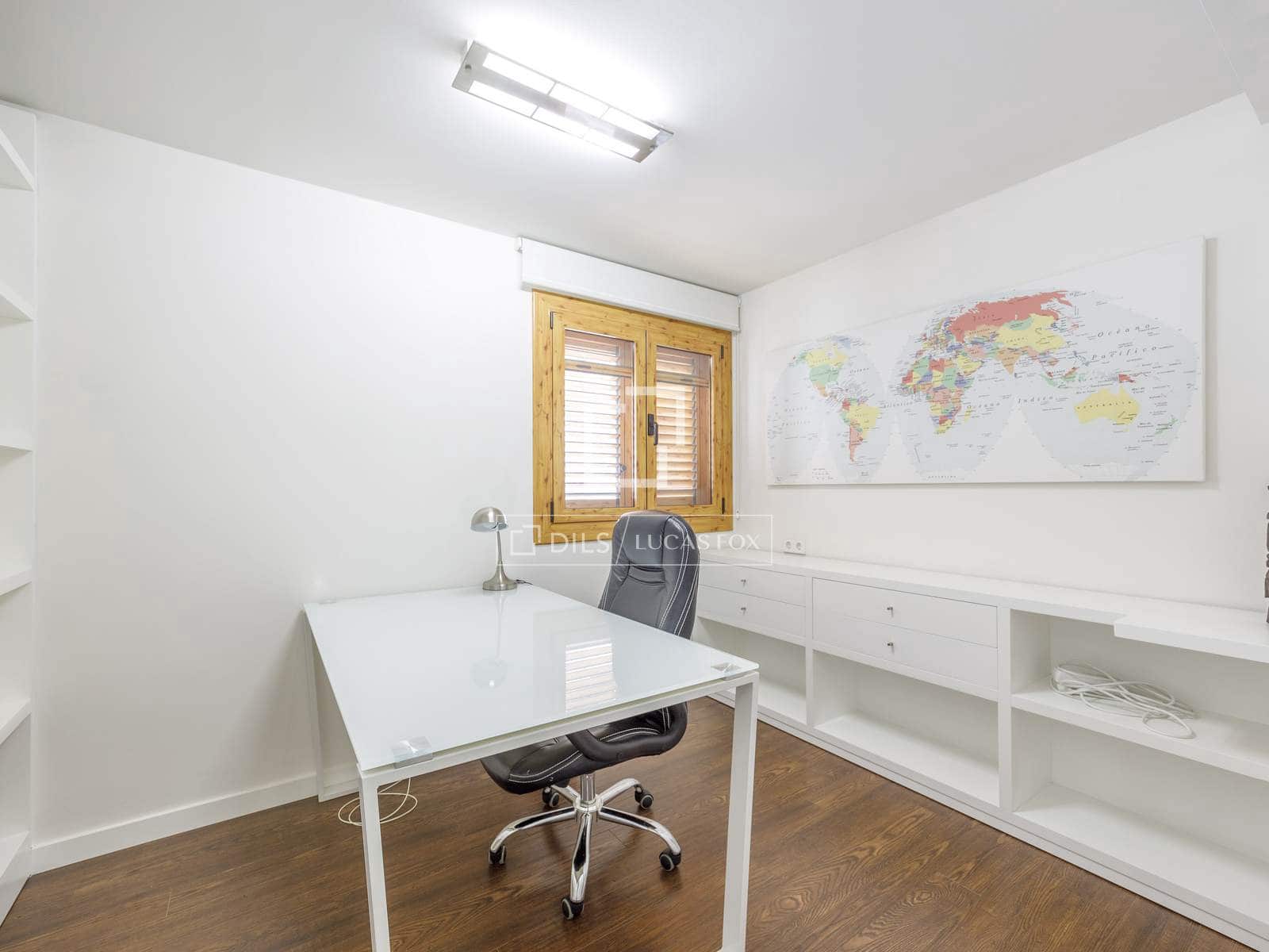 Villa/Maison de 4 chambres à louer à Betera avec garage - 3 500 € (Ref: 7638505)