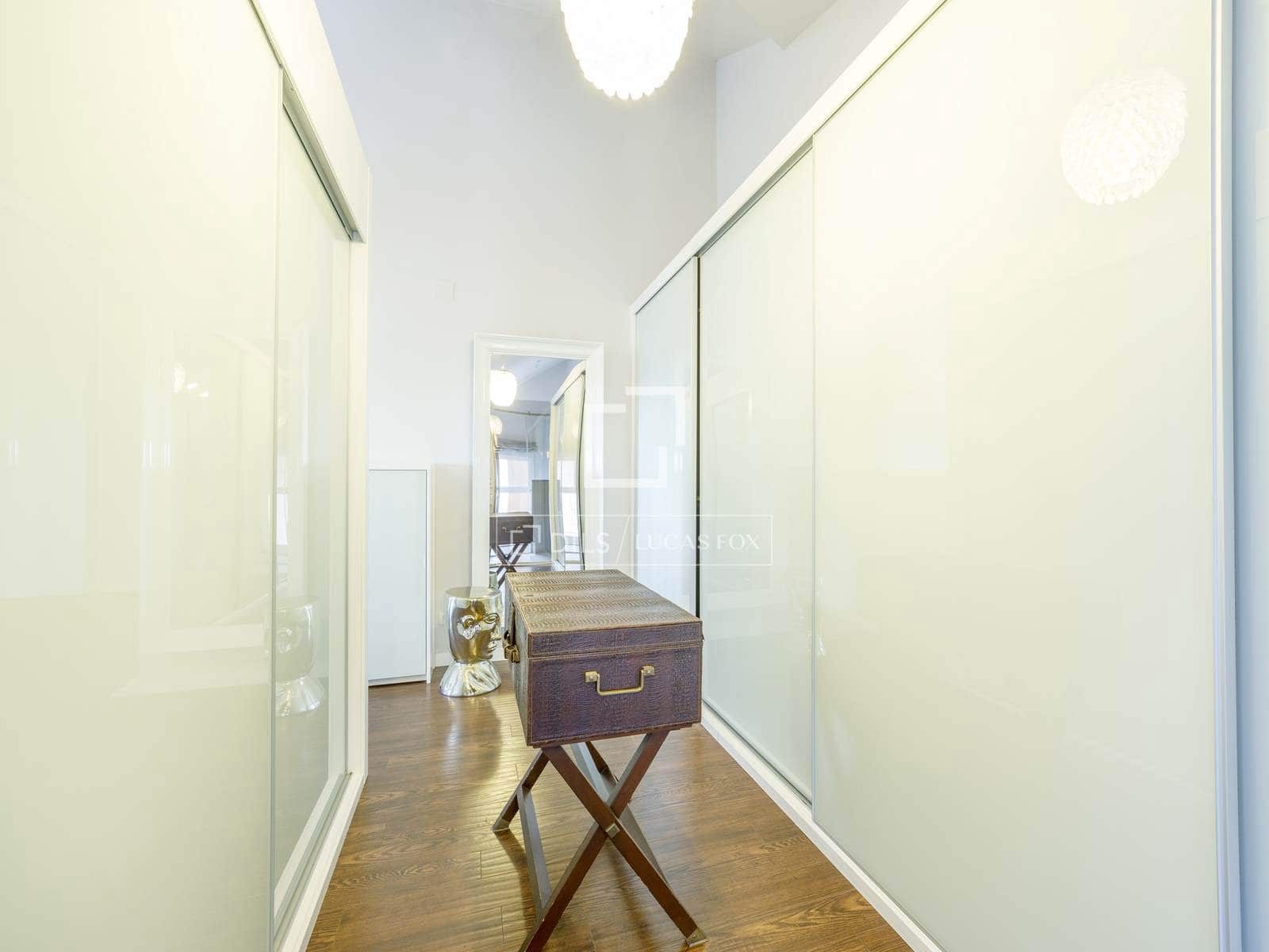 Villa/Maison de 4 chambres à louer à Betera avec garage - 3 500 € (Ref: 7638505)