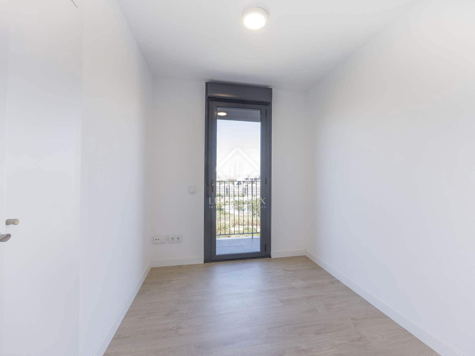 4 makuuhuone Kattohuoneisto vuokrattavana paikassa Valencia kaupunki mukana uima-altaan 
autotalli - 2 600 € (Ref: 7638507)