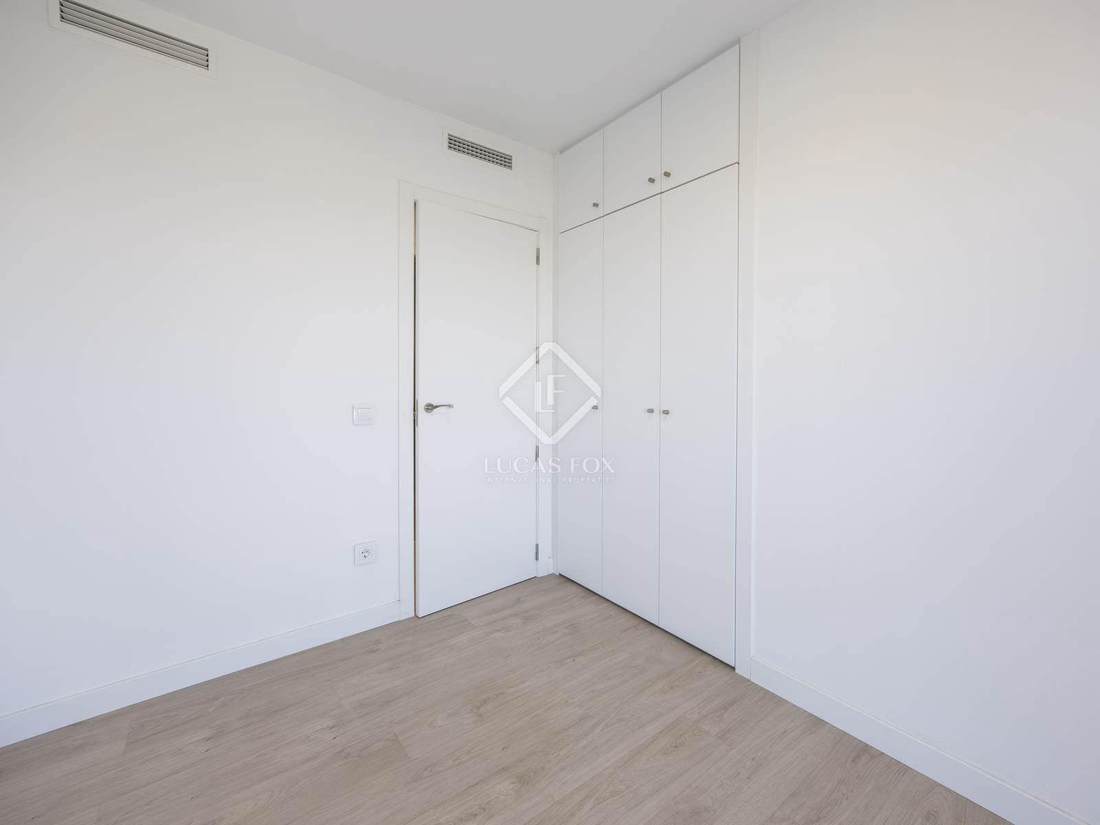 4 makuuhuone Kattohuoneisto vuokrattavana paikassa Valencia kaupunki mukana uima-altaan 
autotalli - 2 600 € (Ref: 7638507)