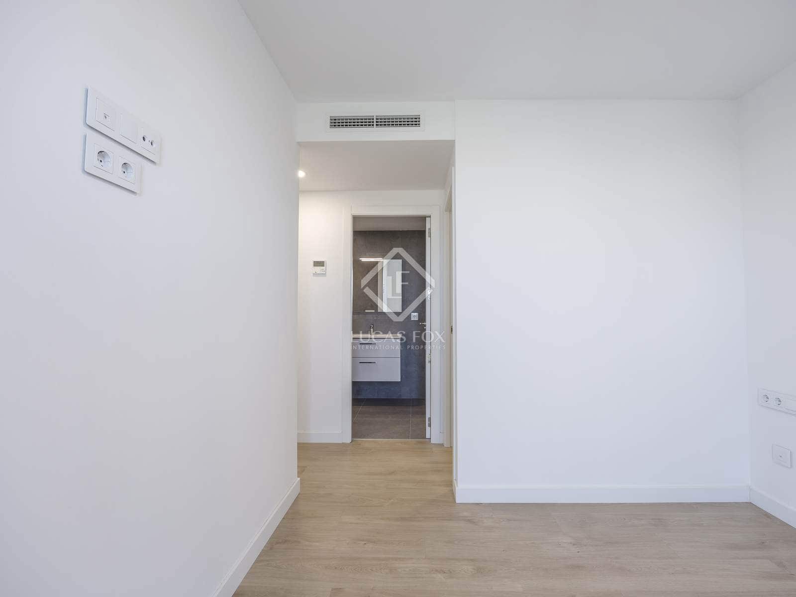 4 makuuhuone Kattohuoneisto vuokrattavana paikassa Valencia kaupunki mukana uima-altaan 
autotalli - 2 600 € (Ref: 7638507)