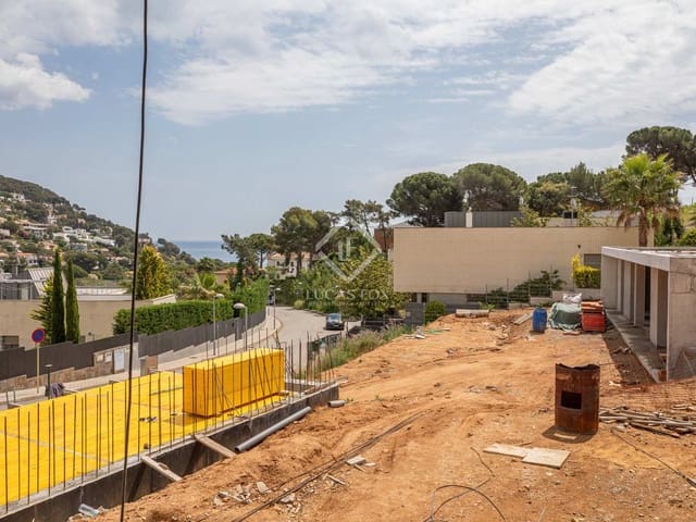 4 slaapkamer Villa te koop in Blanes met zwembad garage - € 1.200.000 (Ref: 7650475)