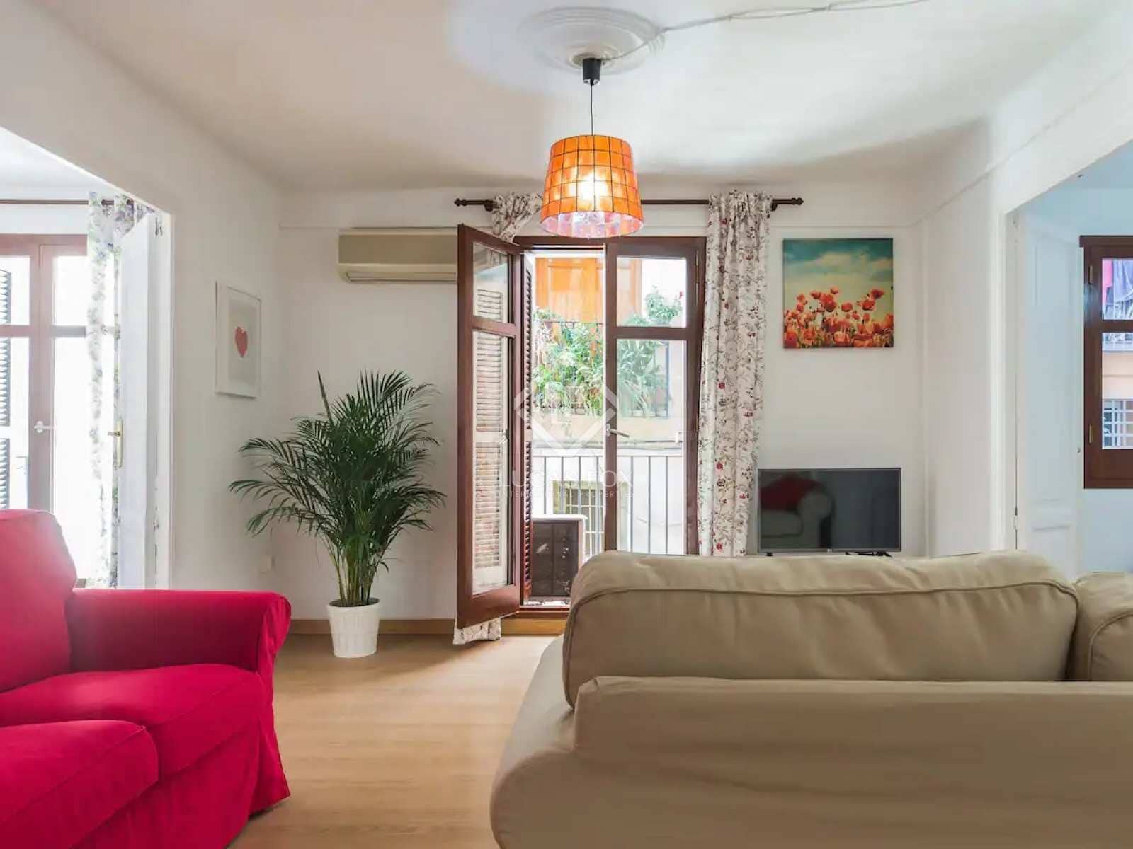 3 bedroom Apartment for rent in Valencia city - € 1,950 (Ref: 7650487)