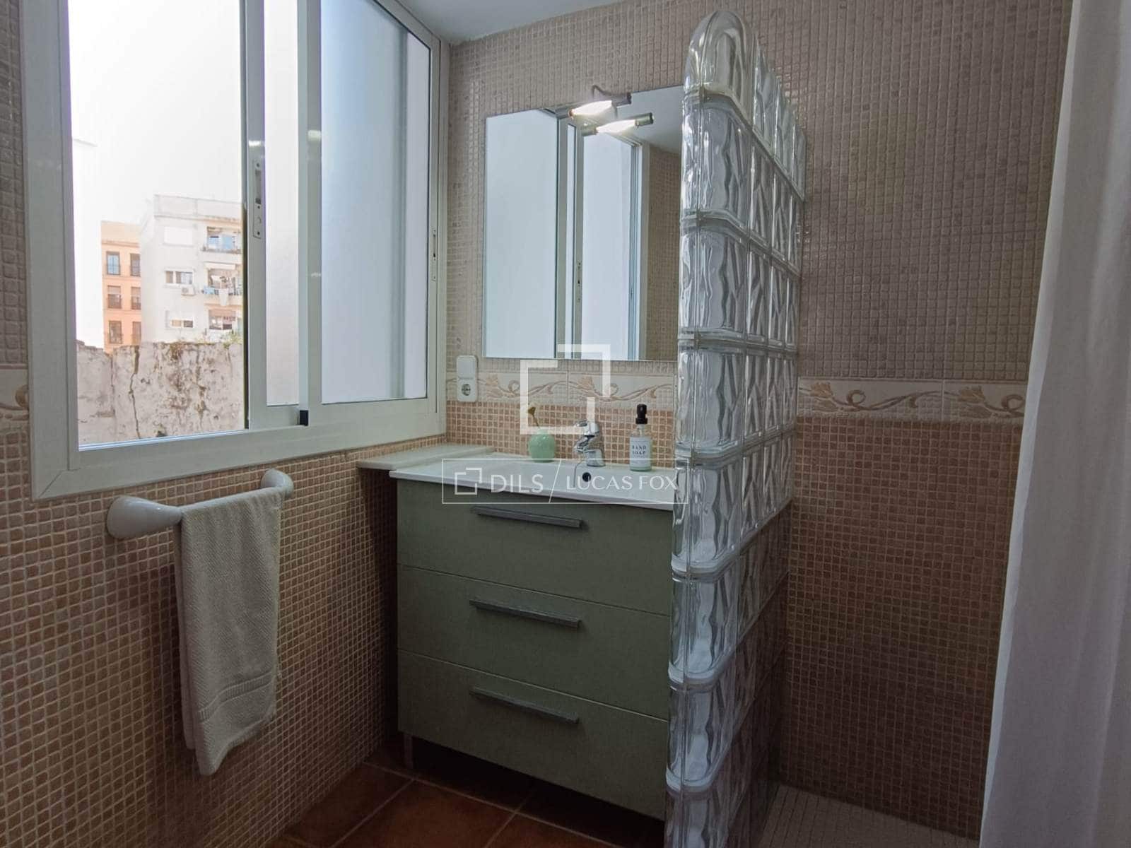 3 soverom Leilighet til leie i Valencia by - € 1 950 (Ref: 7650487)