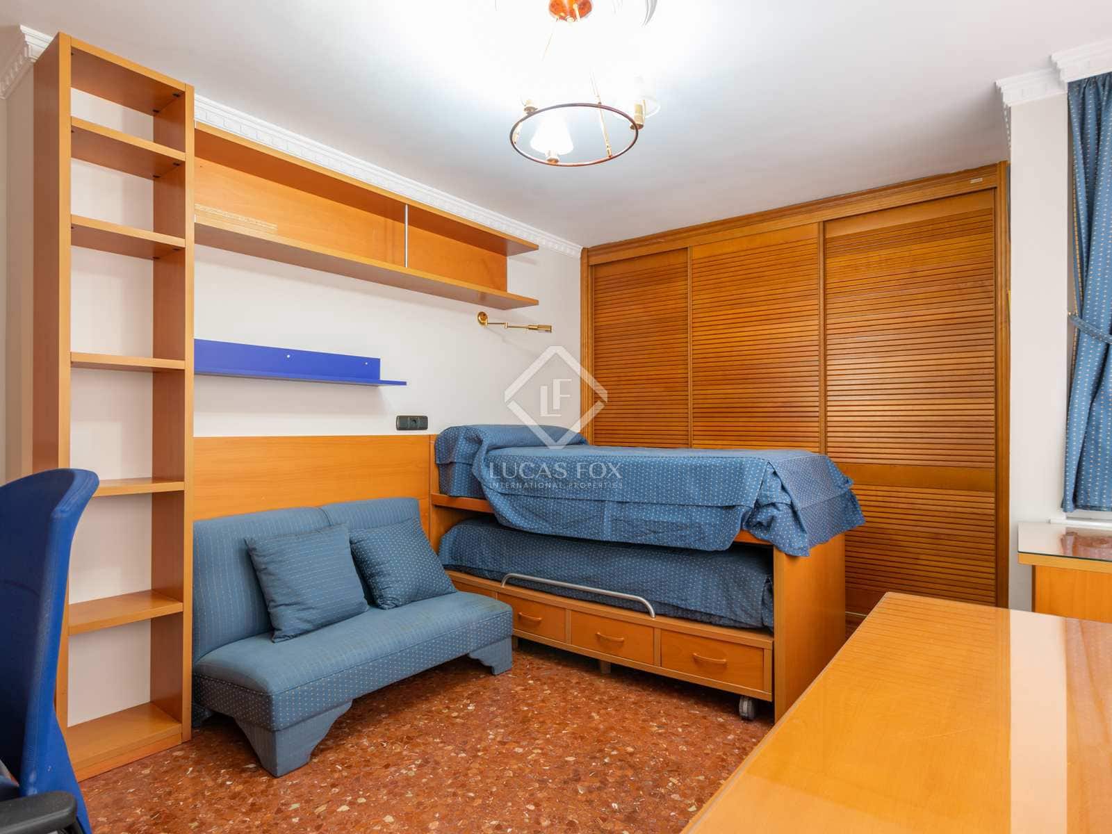 4 makuuhuone Huoneisto vuokrattavana paikassa Malaga kaupunki mukana 
autotalli - 2 500 € (Ref: 7656269)