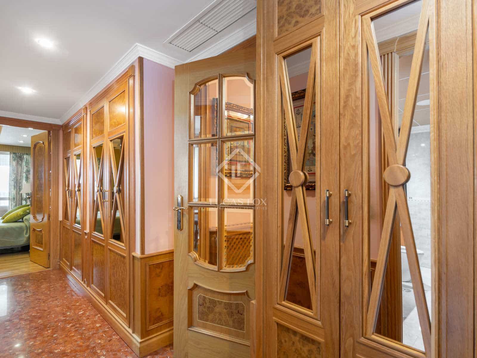 4 makuuhuone Huoneisto vuokrattavana paikassa Malaga kaupunki mukana 
autotalli - 2 500 € (Ref: 7656269)