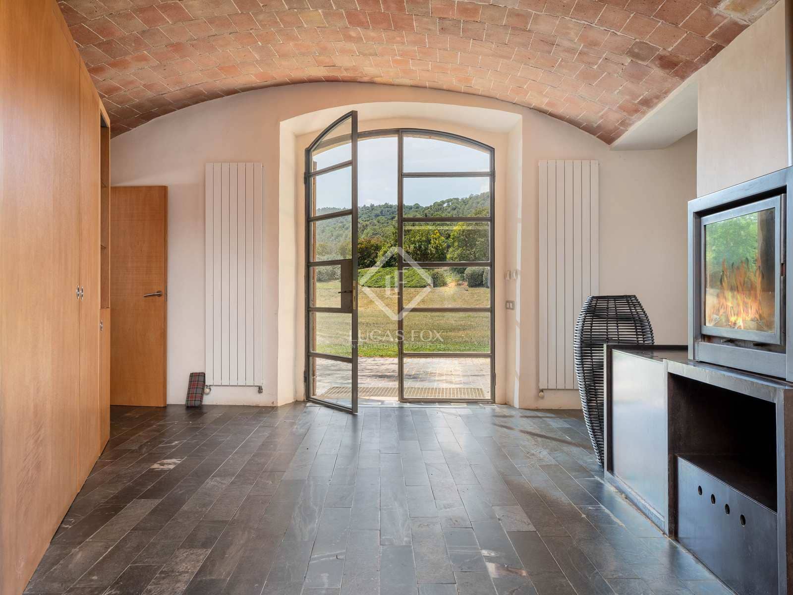 6 soveværelse Finca/Landehus til salg i Forallac med swimmingpool garage - € 4.900.000 (Ref: 7662623)