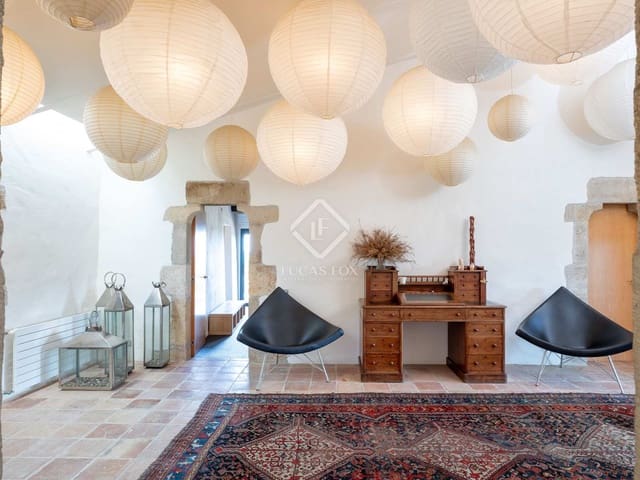 6 soveværelse Finca/Landehus til salg i Forallac med swimmingpool garage - € 4.900.000 (Ref: 7662623)