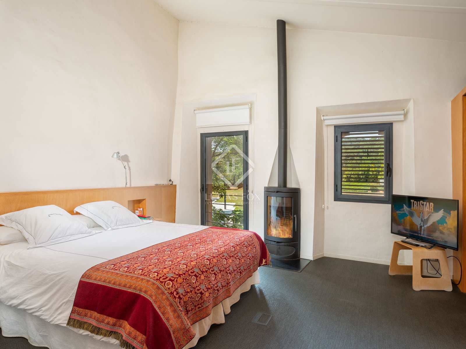 6 soveværelse Finca/Landehus til salg i Forallac med swimmingpool garage - € 4.900.000 (Ref: 7662623)