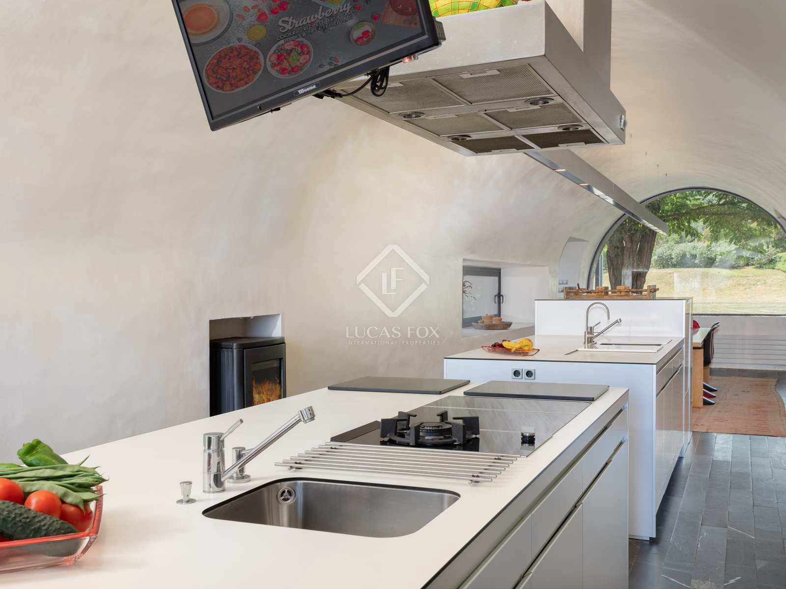 6 soveværelse Finca/Landehus til salg i Forallac med swimmingpool garage - € 4.900.000 (Ref: 7662623)