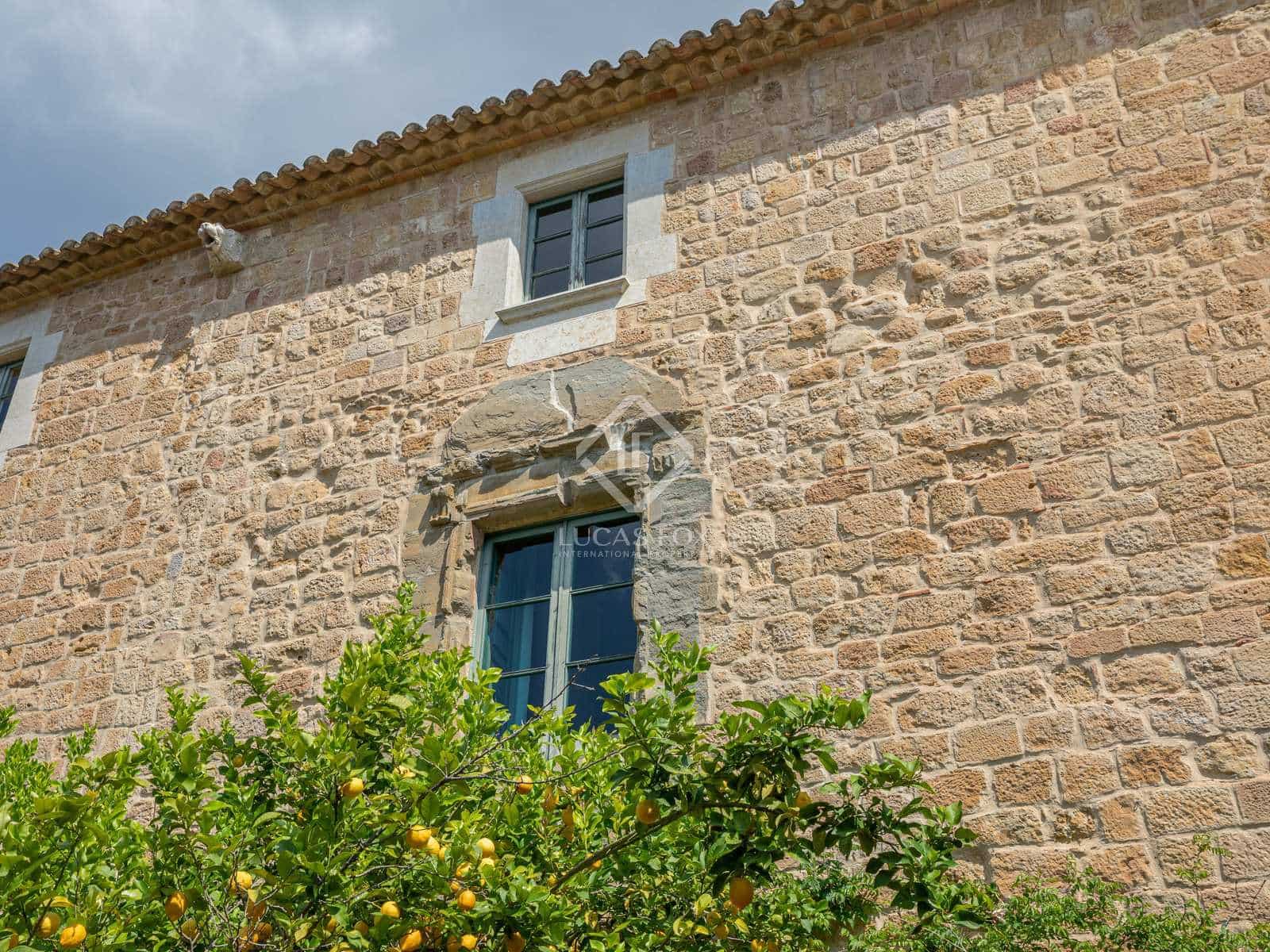 16 soverom Finca/Herregård til salgs i Vilademuls med svømmebasseng garasje - € 3 000 000 (Ref: 7662624)