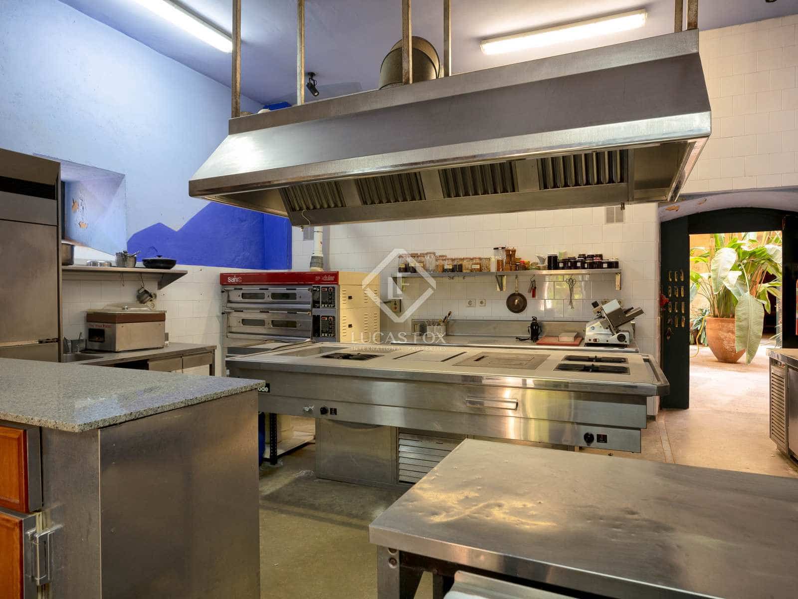 16 soverom Finca/Herregård til salgs i Vilademuls med svømmebasseng garasje - € 3 000 000 (Ref: 7662624)