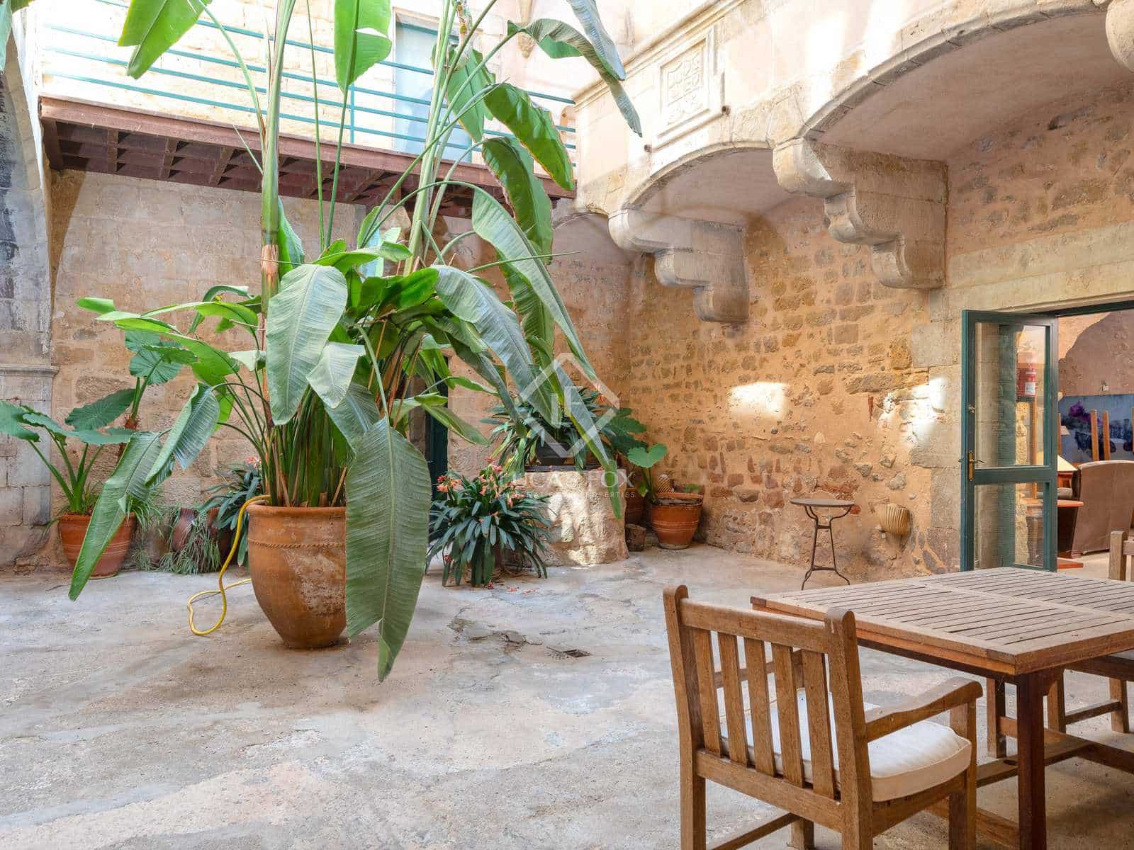 16 soverom Finca/Herregård til salgs i Vilademuls med svømmebasseng garasje - € 3 000 000 (Ref: 7662624)