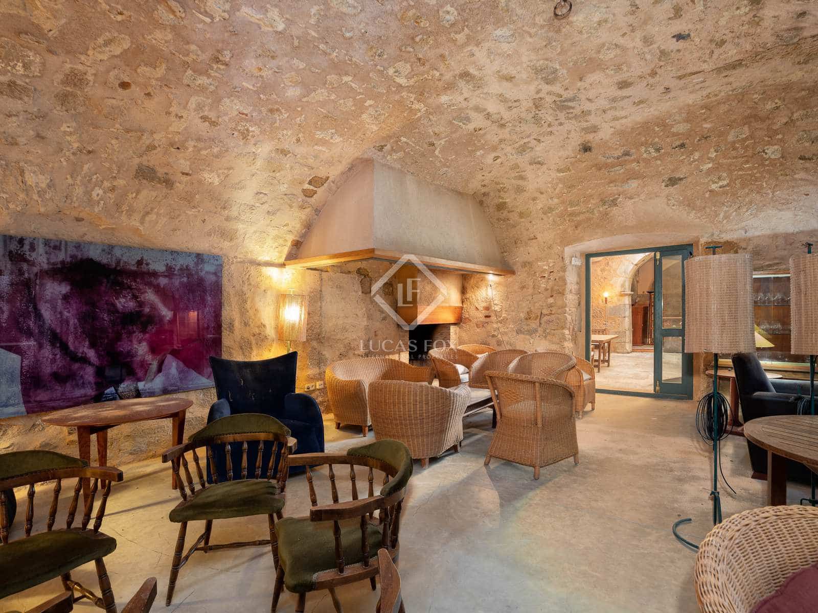 16 soverom Finca/Herregård til salgs i Vilademuls med svømmebasseng garasje - € 3 000 000 (Ref: 7662624)