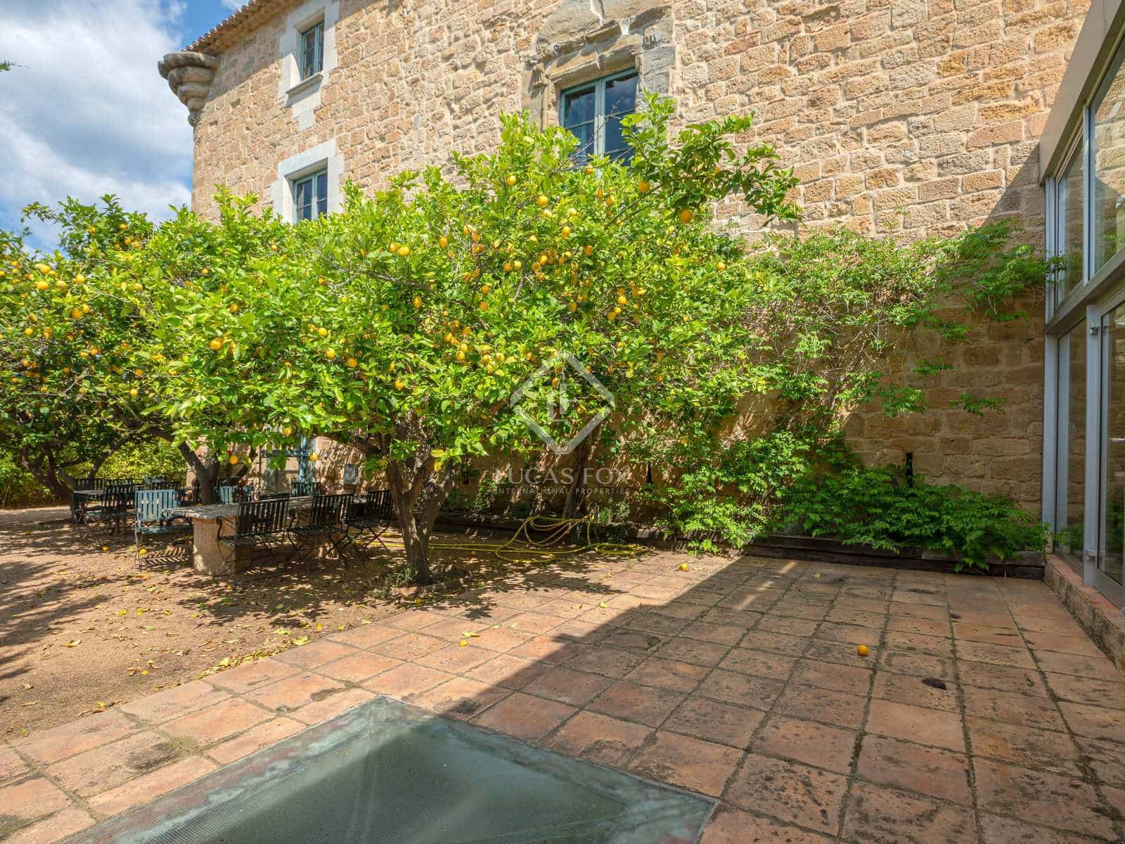 16 soverom Finca/Herregård til salgs i Vilademuls med svømmebasseng garasje - € 3 000 000 (Ref: 7662624)