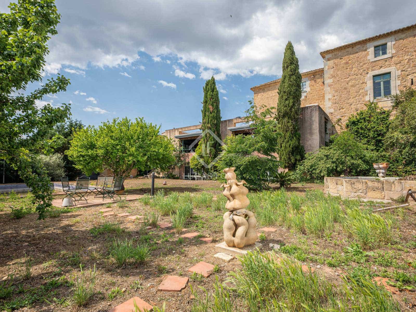 16 soverom Finca/Herregård til salgs i Vilademuls med svømmebasseng garasje - € 3 000 000 (Ref: 7662624)