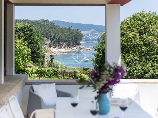 4 bedroom Villa for rent in Cangas - € 4,500 (Ref: 7667127)