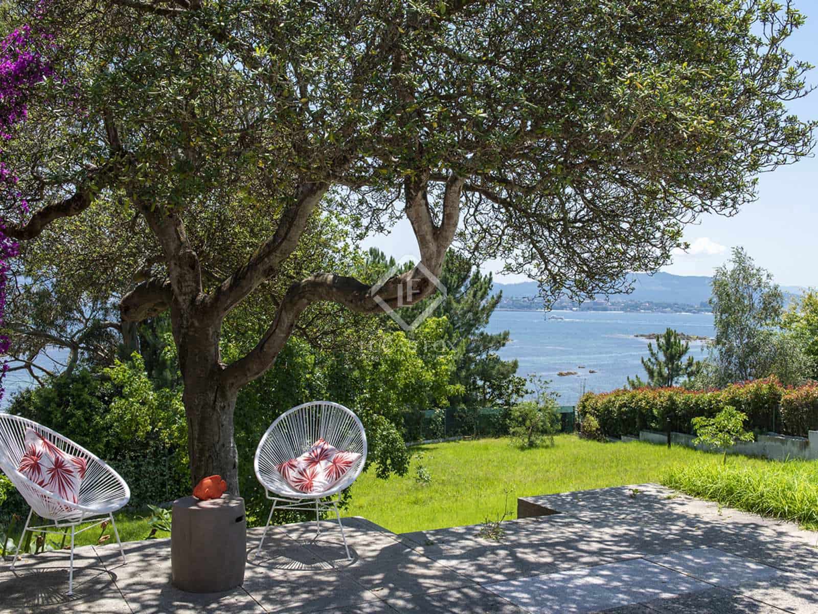 4 soveværelse Villa til leje i Cangas - € 4.500 (Ref: 7667127)