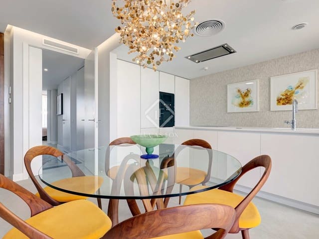 3 Zimmer Apartment zu verkaufen in Estepona mit Pool Garage - 1.140.000 € (Ref: 7670458)