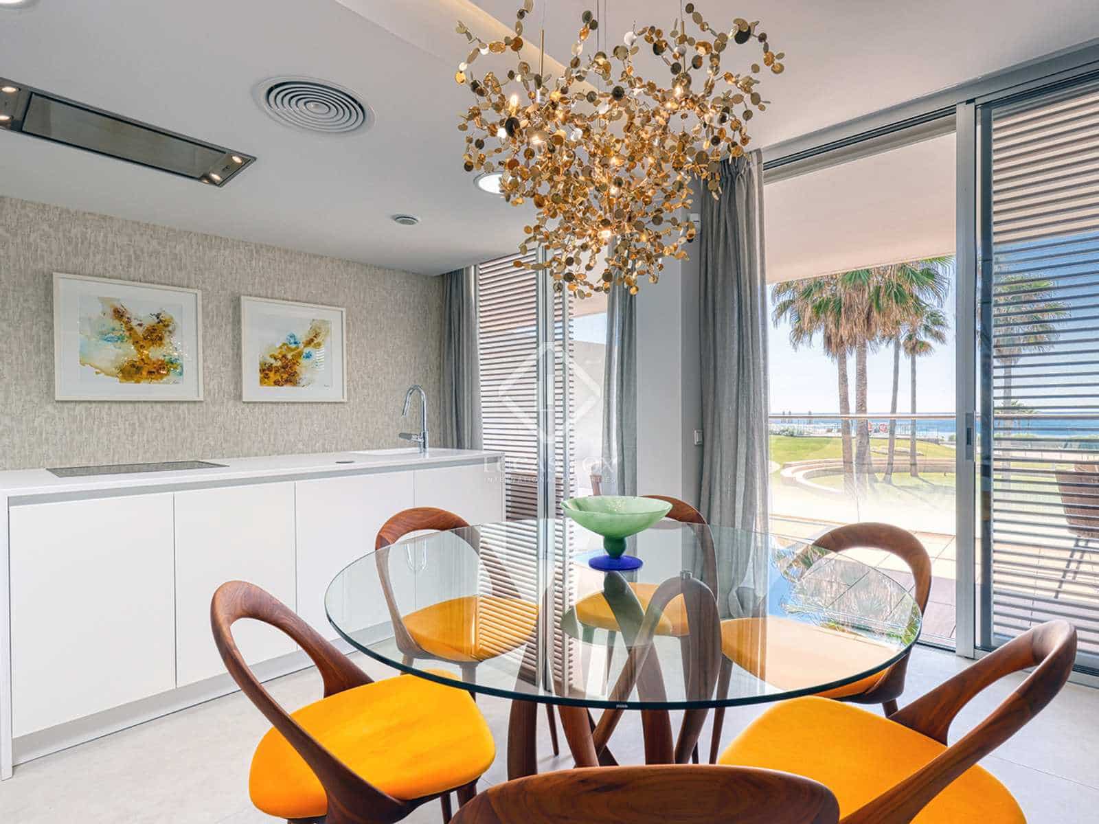 3 Zimmer Apartment zu verkaufen in Estepona mit Pool Garage - 1.140.000 € (Ref: 7670458)