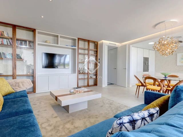 3 Zimmer Apartment zu verkaufen in Estepona mit Pool Garage - 1.140.000 € (Ref: 7670458)