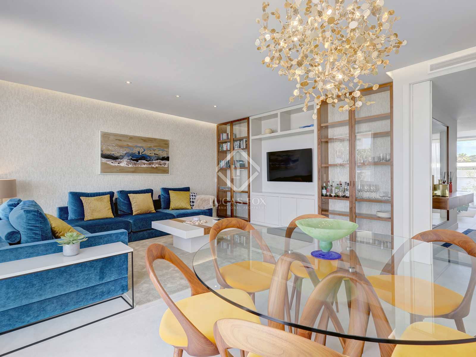 3 Zimmer Apartment zu verkaufen in Estepona mit Pool Garage - 1.140.000 € (Ref: 7670458)