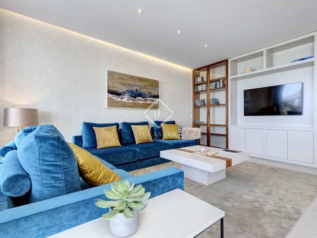 3 Zimmer Apartment zu verkaufen in Estepona mit Pool Garage - 1.140.000 € (Ref: 7670458)