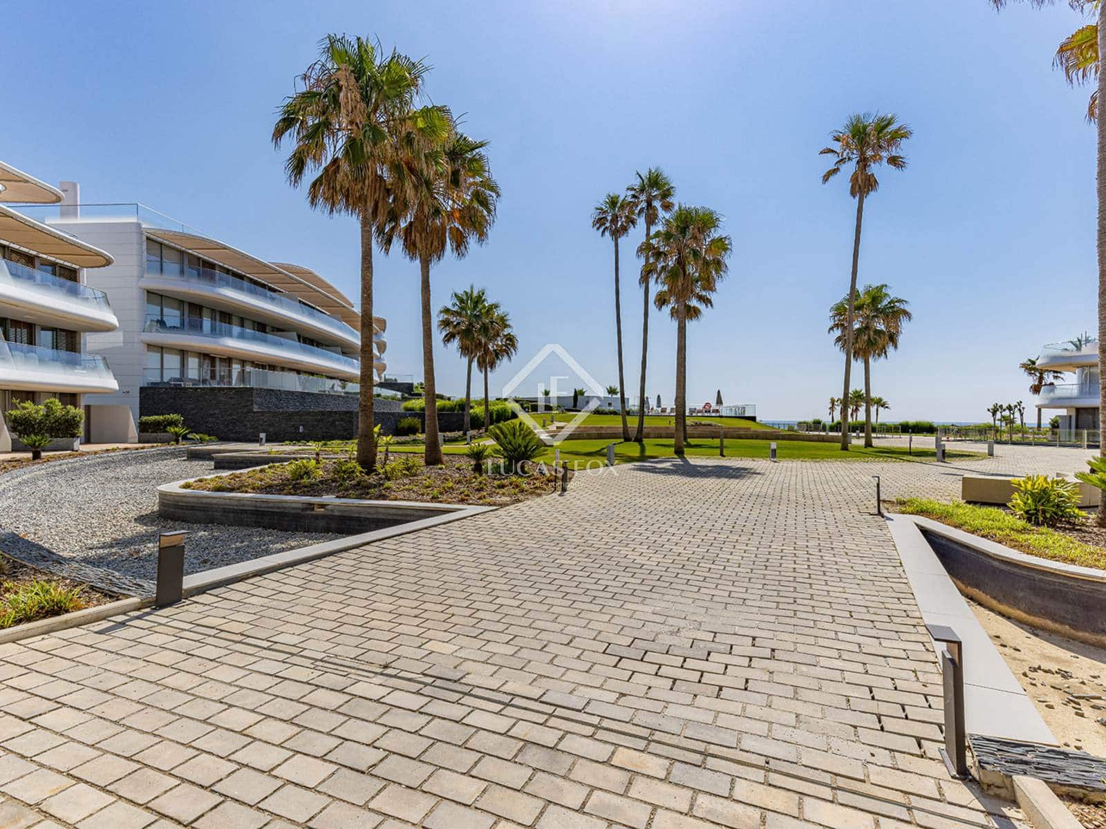 3 Zimmer Apartment zu verkaufen in Estepona mit Pool Garage - 1.140.000 € (Ref: 7670458)