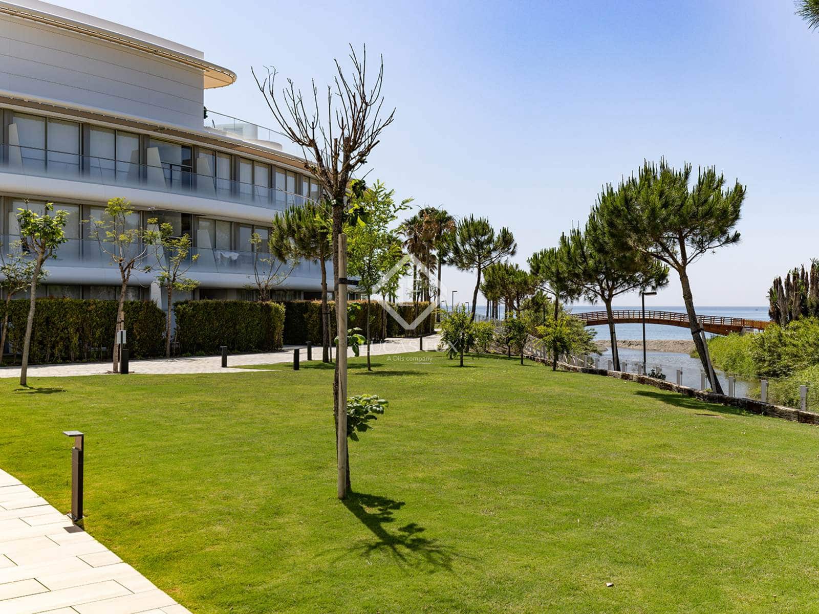 3 Zimmer Apartment zu verkaufen in Estepona mit Pool Garage - 1.140.000 € (Ref: 7670458)