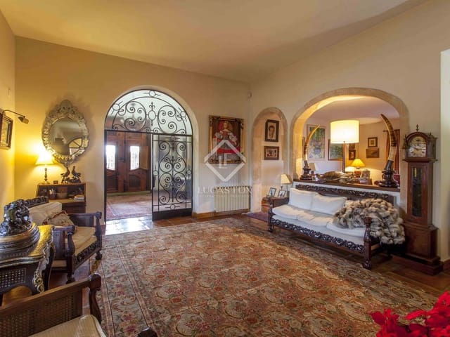 Chalet de 8 habitaciones en Dénia en venta con piscina garaje - 2.500.000 € (Ref: 7670463)