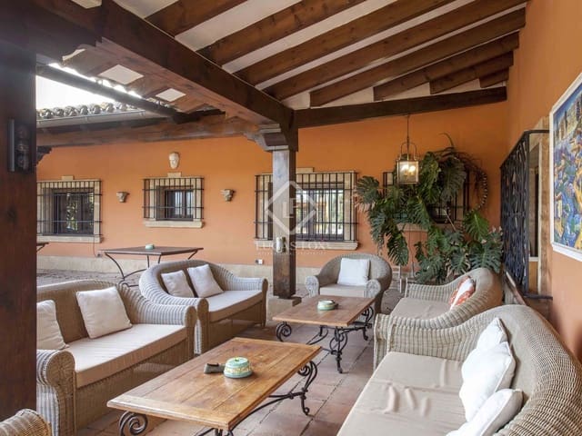 Chalet de 8 habitaciones en Dénia en venta con piscina garaje - 2.500.000 € (Ref: 7670463)