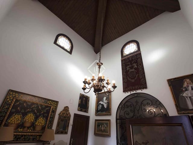 Chalet de 8 habitaciones en Dénia en venta con piscina garaje - 2.500.000 € (Ref: 7670463)