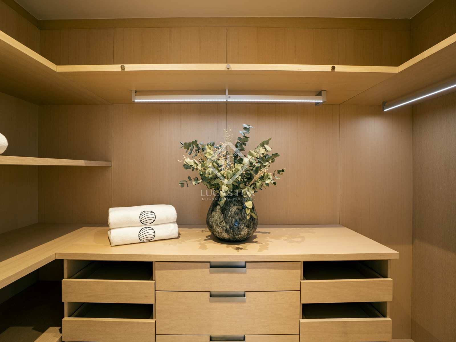 3 bedroom Apartment for sale in Benahavis with pool garage - € 1,749,000 (Ref: 7677107)