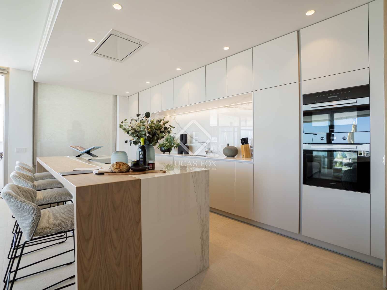 3 bedroom Apartment for sale in Benahavis with pool garage - € 1,749,000 (Ref: 7677107)