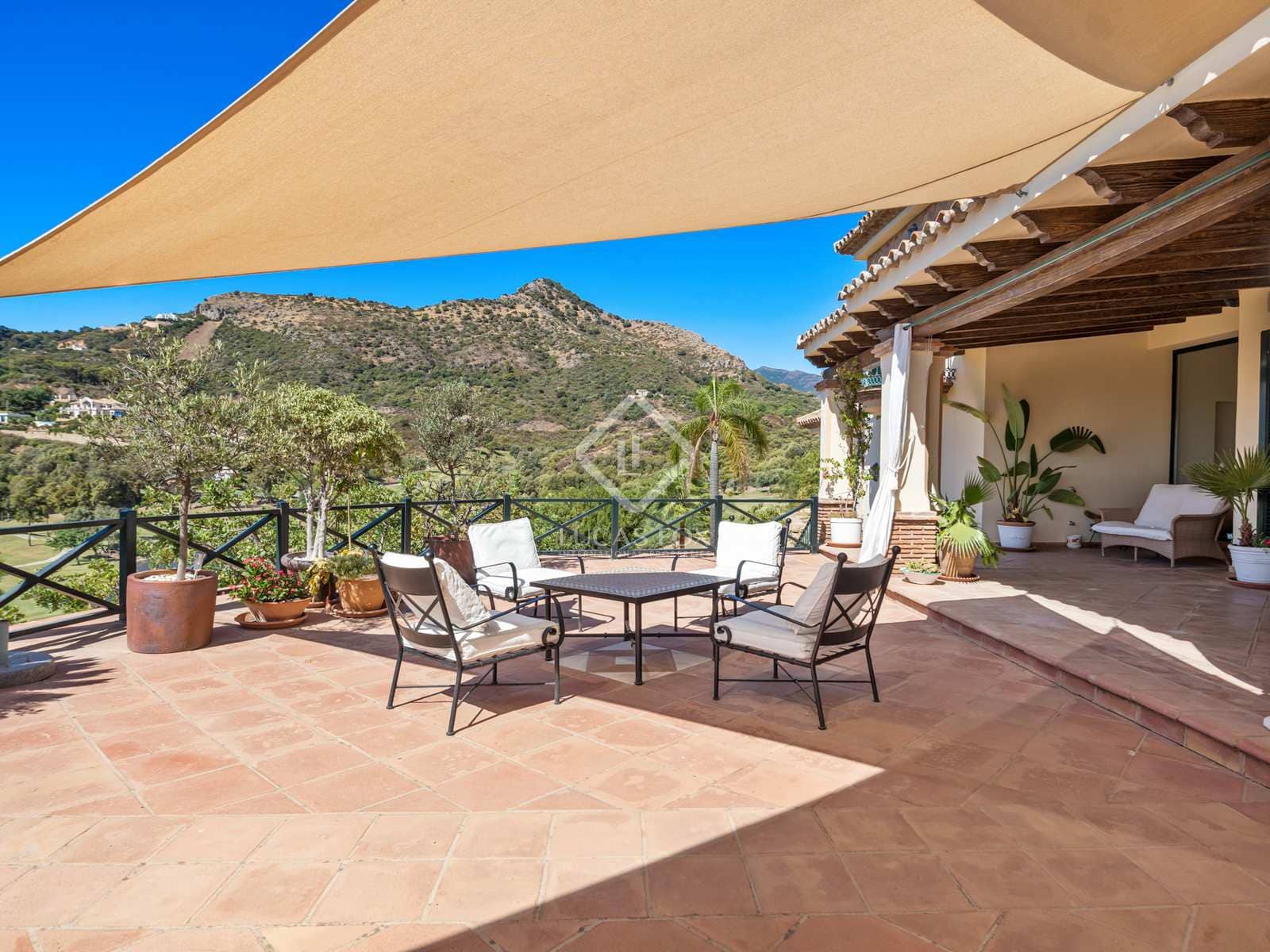 4 Zimmer Villa zu verkaufen in Marbella mit Pool Garage - 3.250.000 € (Ref: 7679969)